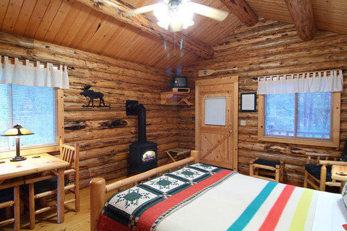 Silverwolf Log Chalets Coram Exterior photo