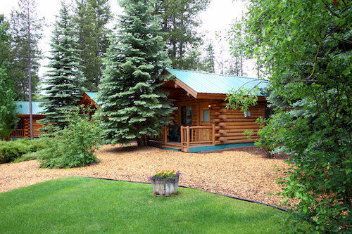 Silverwolf Log Chalets Coram Exterior photo